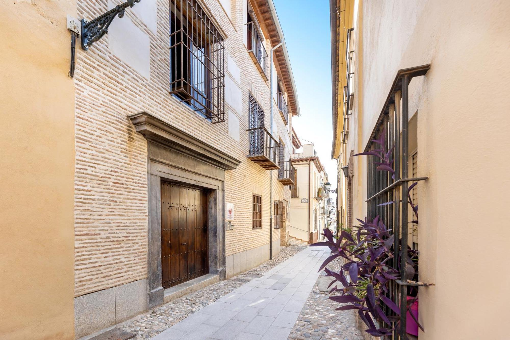 Apartamentos En Pleno Centro, Aljibe Rodrigo Del Campo 1A Granada Exteriör bild